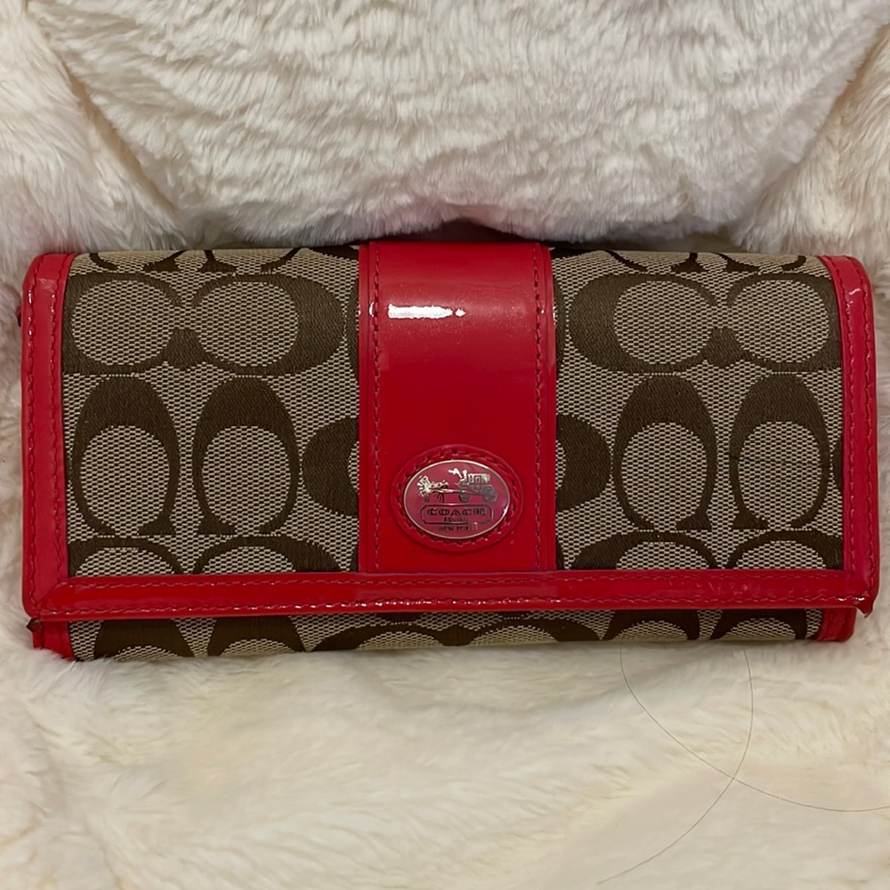 Coach pink wallet